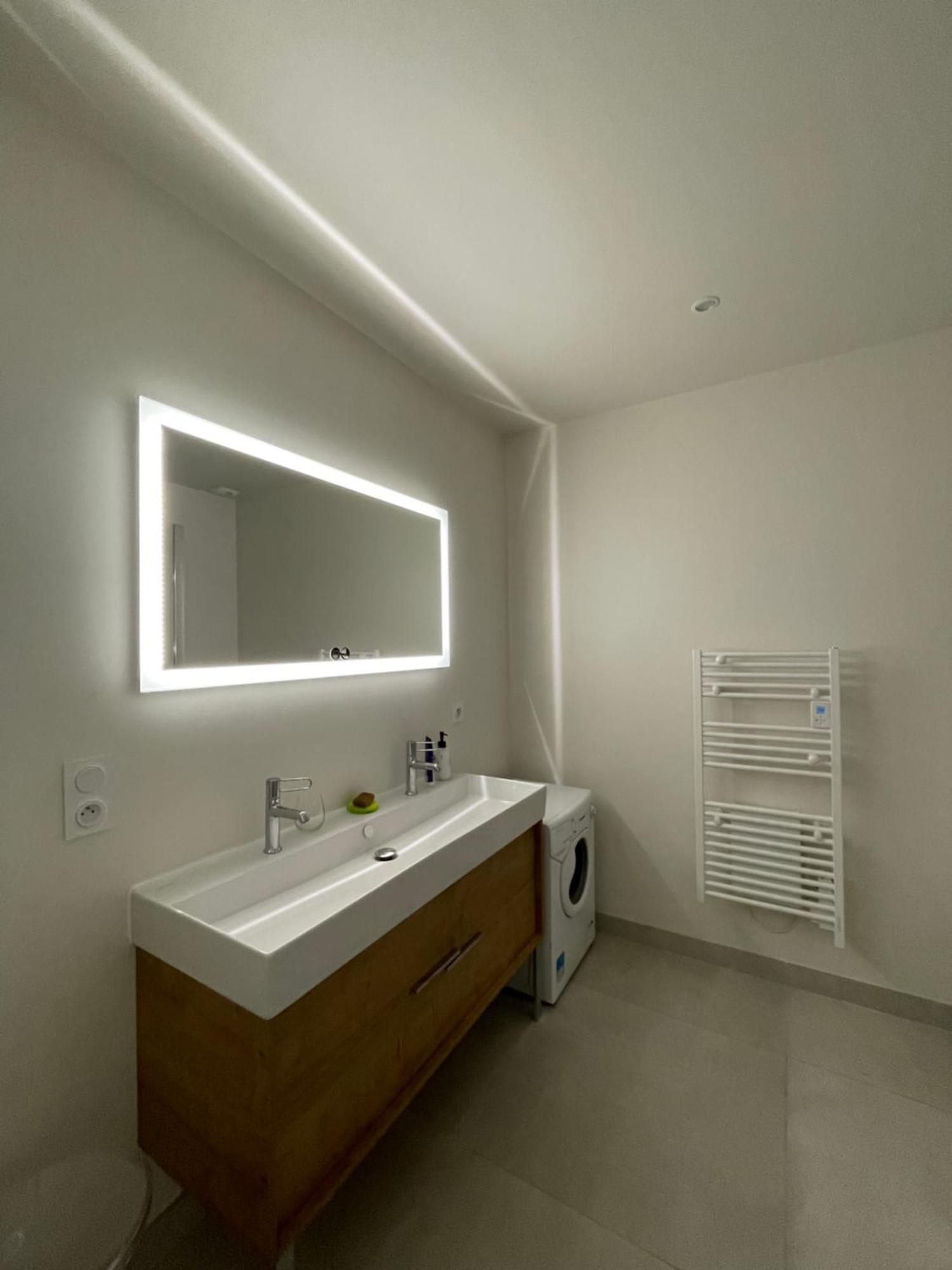 Le Lotus Blanc Bed & Breakfast Sainte-Foy-la-Grande Dış mekan fotoğraf