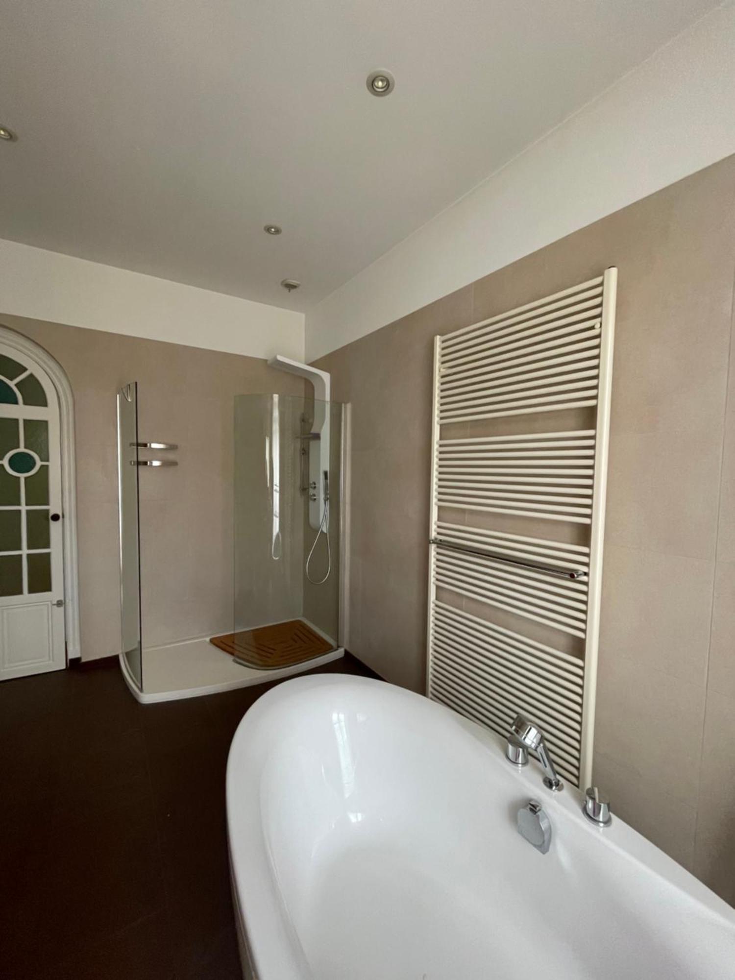 Le Lotus Blanc Bed & Breakfast Sainte-Foy-la-Grande Dış mekan fotoğraf