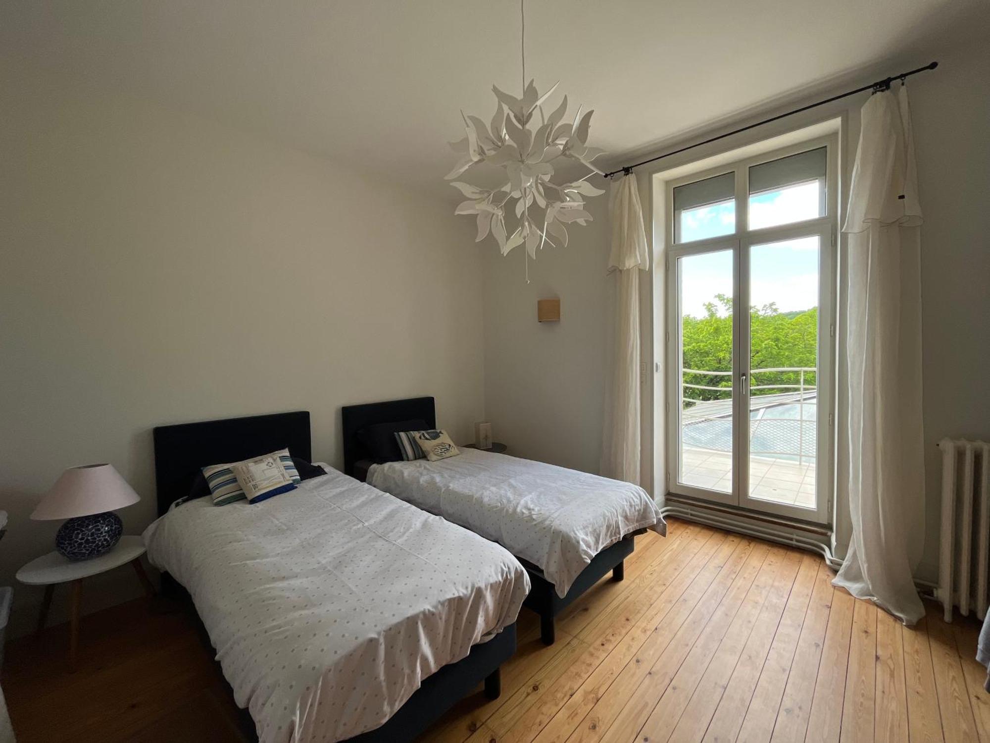 Le Lotus Blanc Bed & Breakfast Sainte-Foy-la-Grande Dış mekan fotoğraf